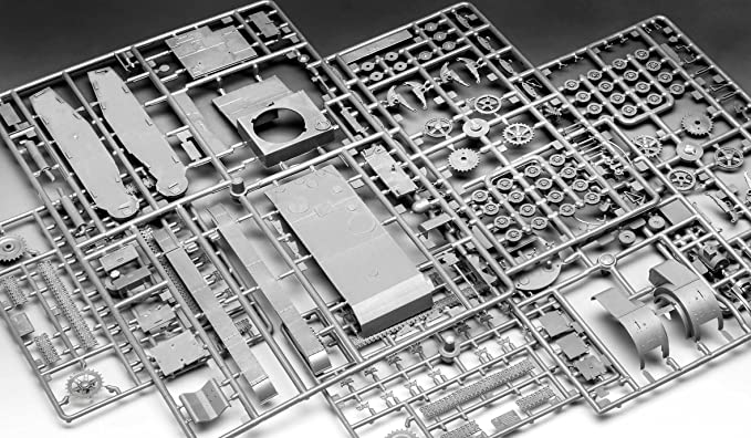 Revell World of Tanks T-26 Scale Model - Image 2