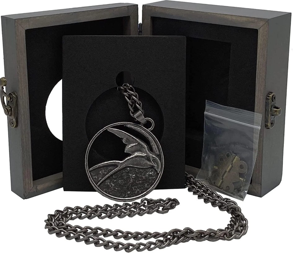 Netflix The Witcher Ciri Pendant - Image 4