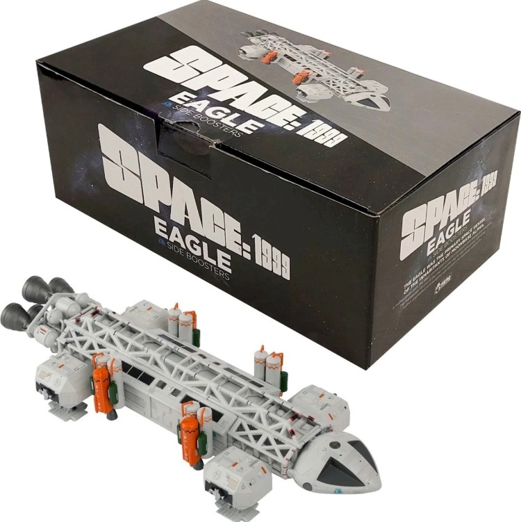 NEWE Space: 1999 Eagle One transporter with Booster Pods Collectors Model No2 Eaglemoss